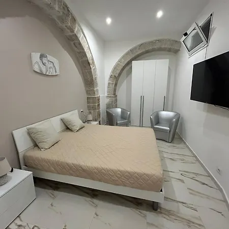 לינה וארוחת בוקר Heracleae Luxury *
